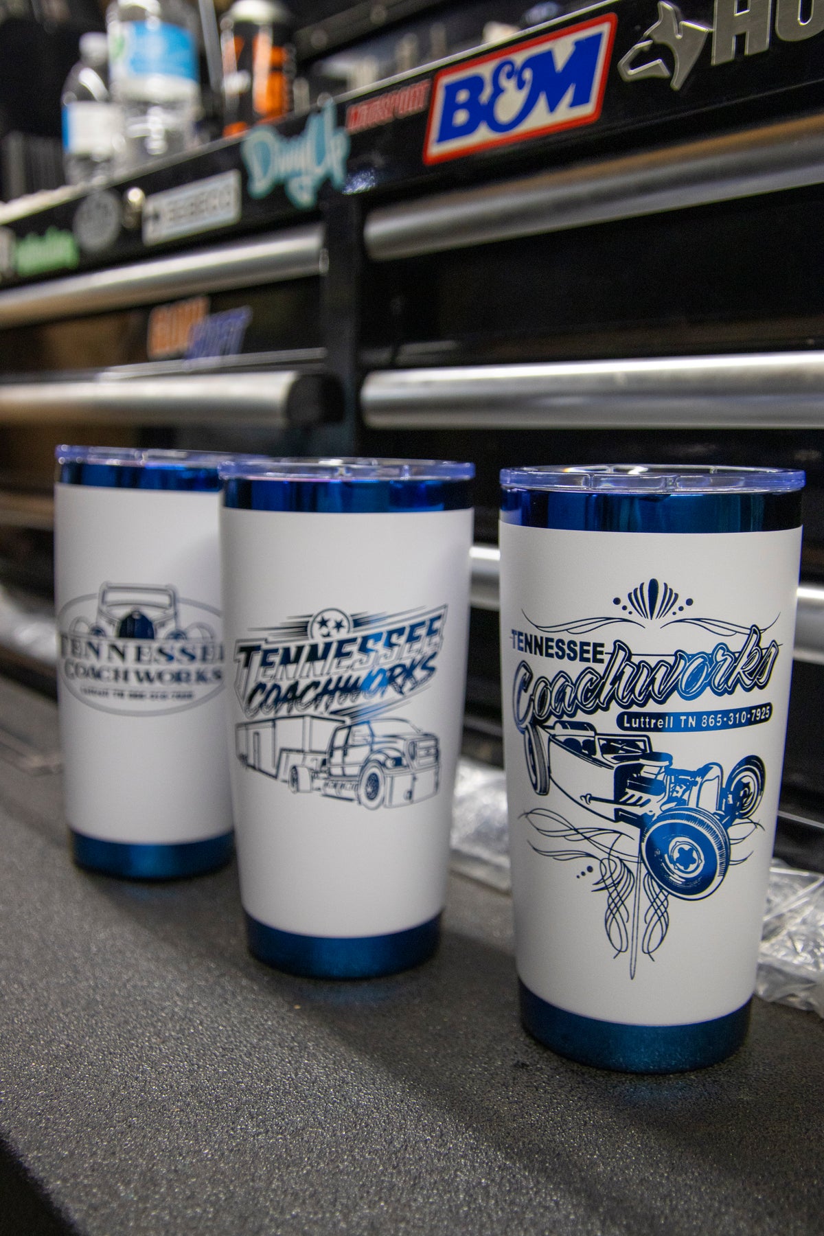 METALLIC BLUE & WHITE SHOP INSULATED MUGS
