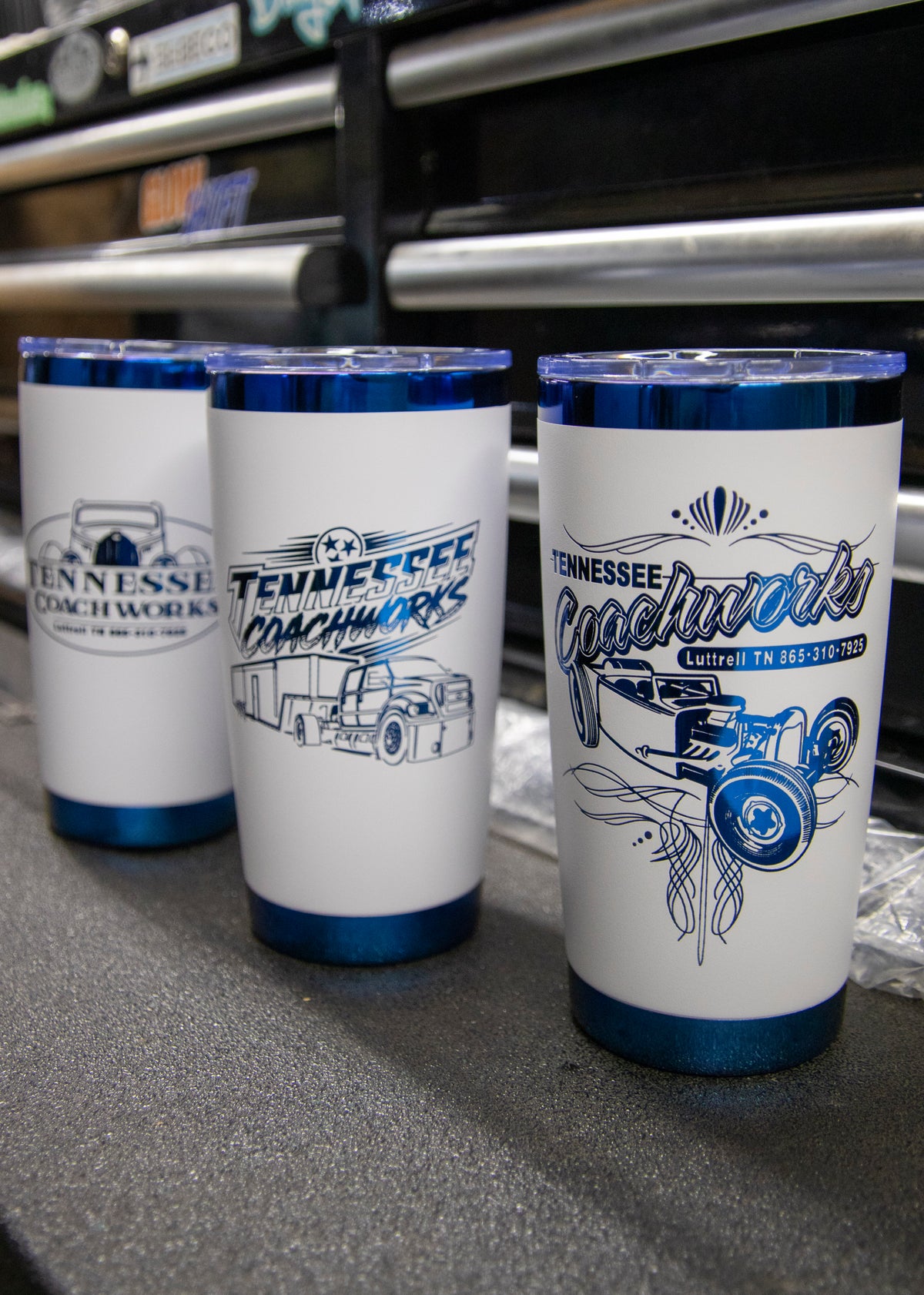 METALLIC BLUE & WHITE SHOP INSULATED MUGS