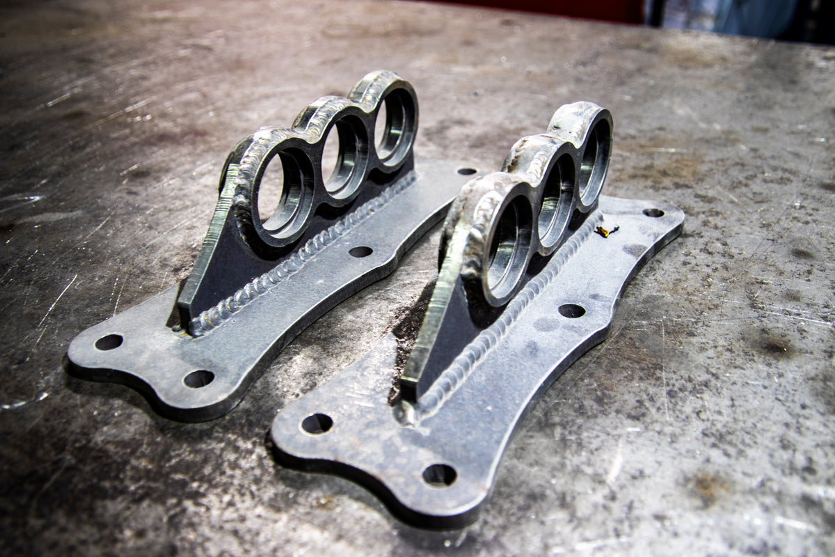 REAR MEDIUM DUTY MULTI HOLE BOLT ON SAFETY CHAIN EYELETS