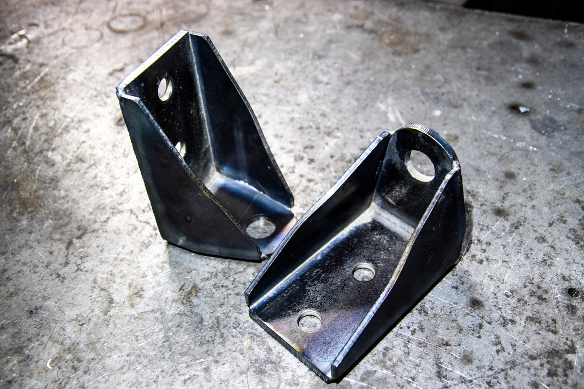 MEDIUM DUTY UPPER SHOCK MOUNT
